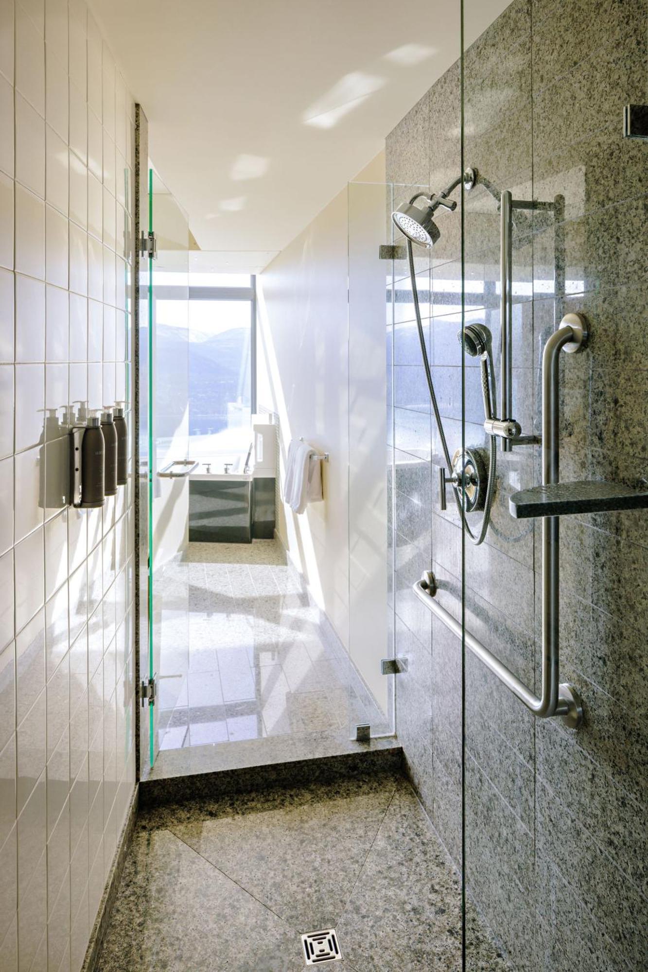 Sparkling Hill Resort And Spa - Adults-Only Resort Vernon Exterior foto