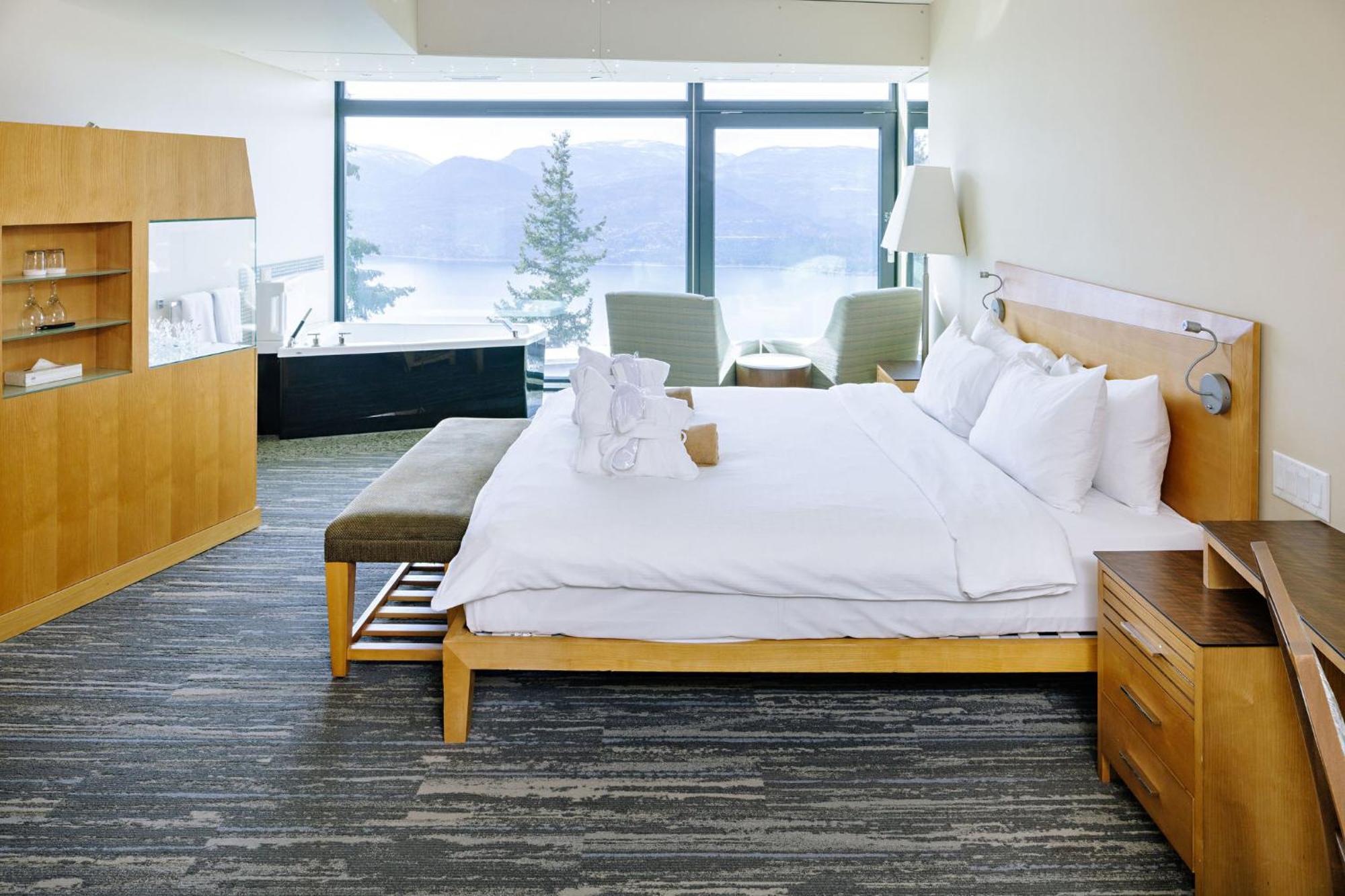 Sparkling Hill Resort And Spa - Adults-Only Resort Vernon Exterior foto